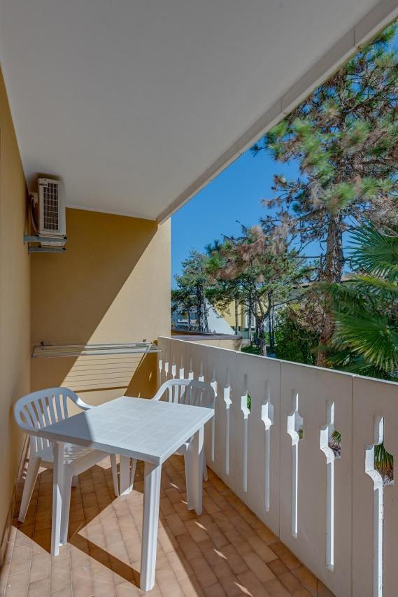 Condominio Lavinia Bibione Exterior foto